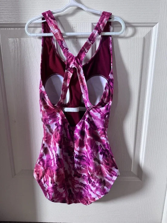 Speedo Swimnsuit - Picture 2 of 5